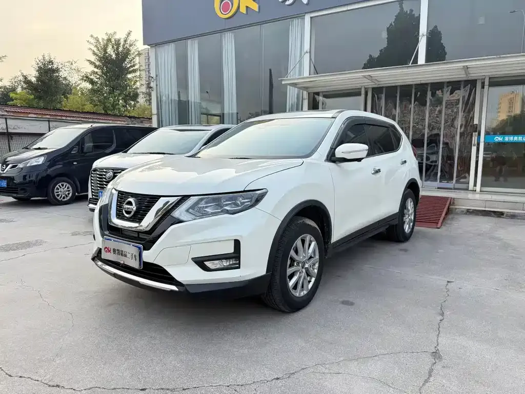 Nissan X-Trail 2021 из CN, фото 1