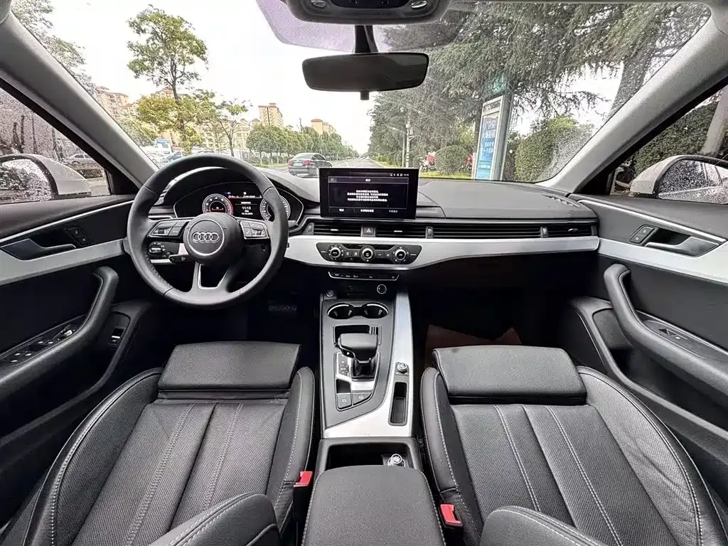 Audi A4L 2023 из CN, фото 8
