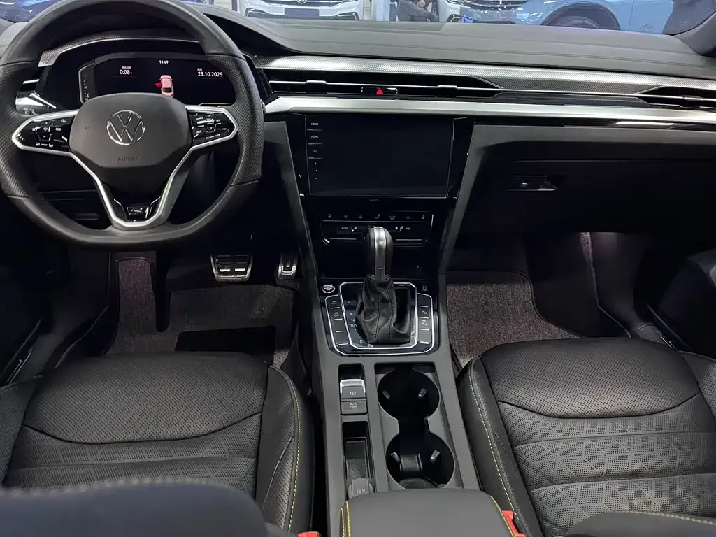 Volkswagen CC 2022 из CN, фото 4