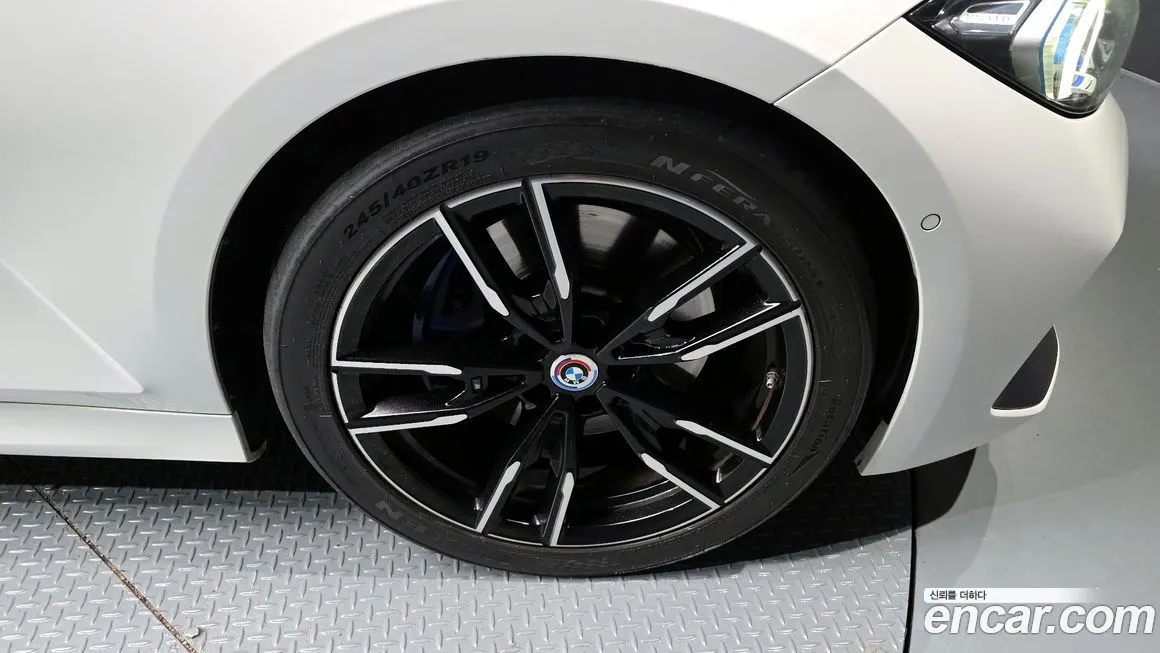 BMW 3-Series 2023 из KR, фото 5