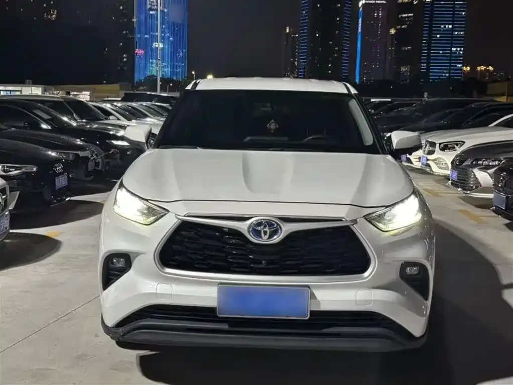 Toyota Highlander 2022 из CN, фото 8