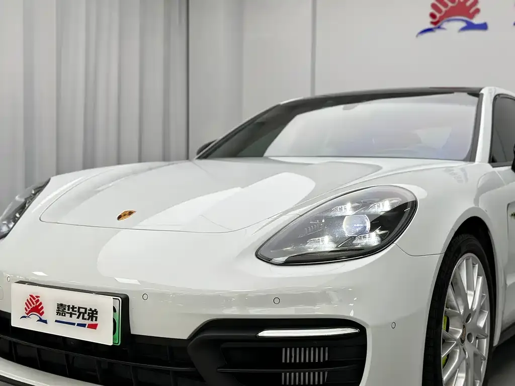Porsche Panamera Hybrid 2023 из CN, фото 4