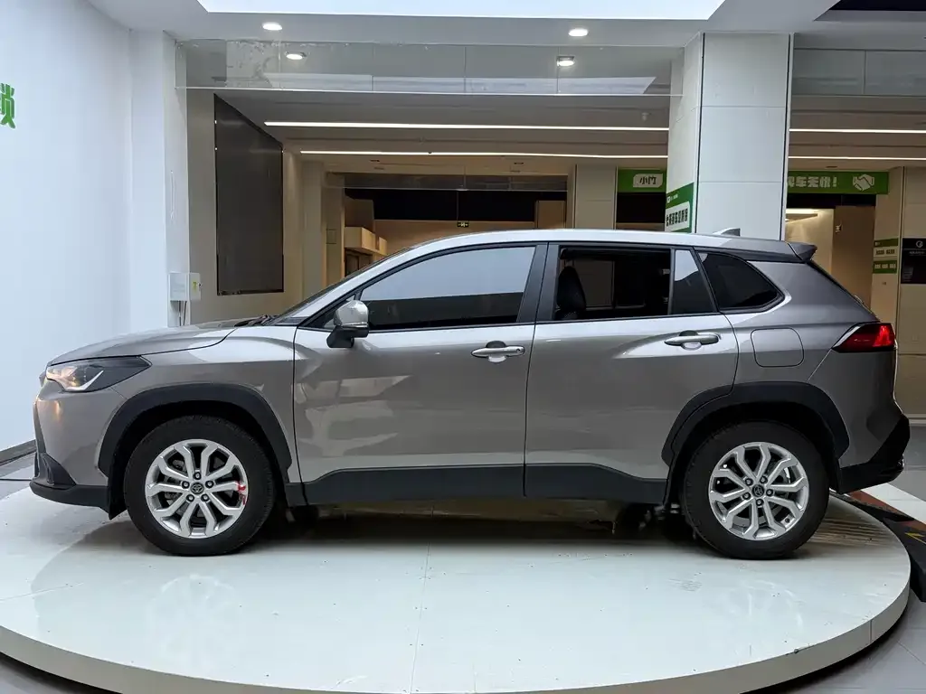 Toyota Frontlander 2022 из CN, фото 7