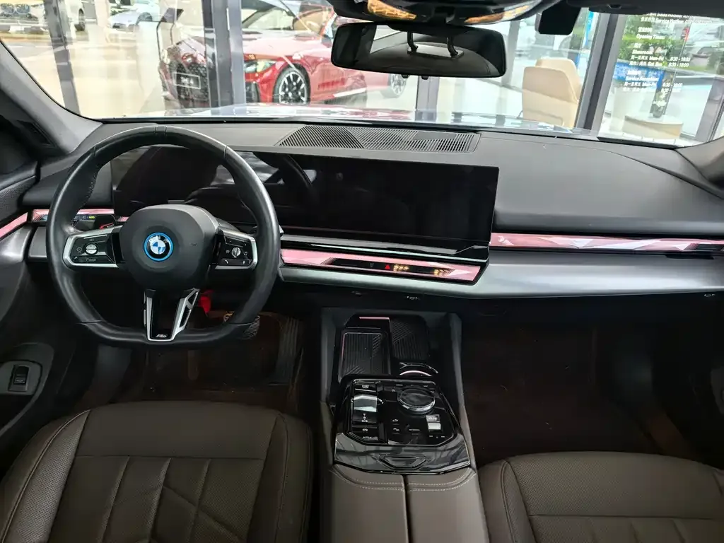 BMW i5 2024 из CN, фото 4
