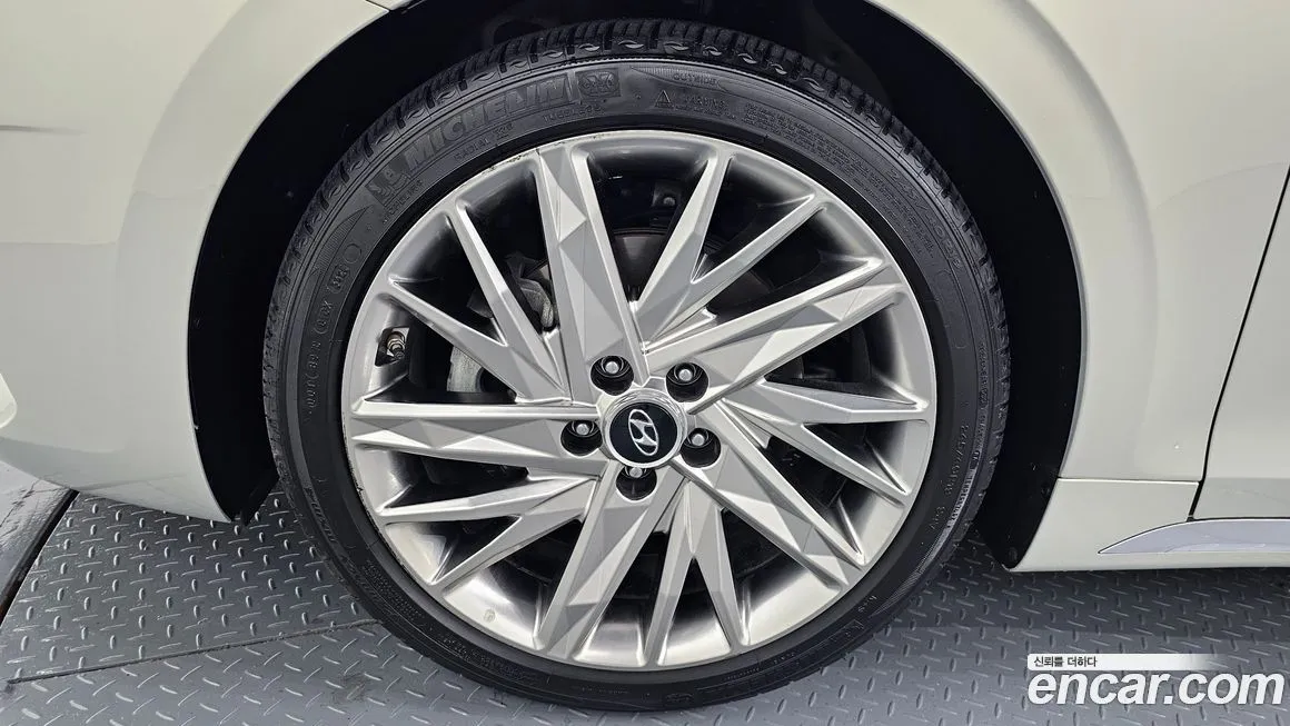 Hyundai Grandeur 2021 из KR, фото 5