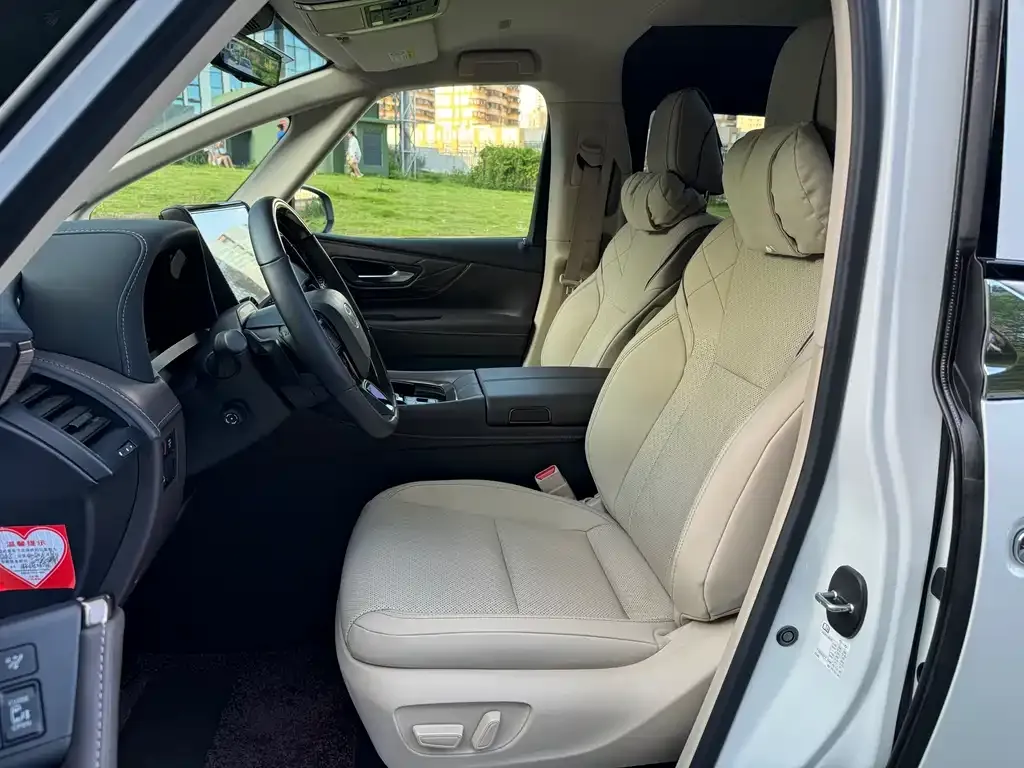Toyota Alphard 2024 из CN, фото 4