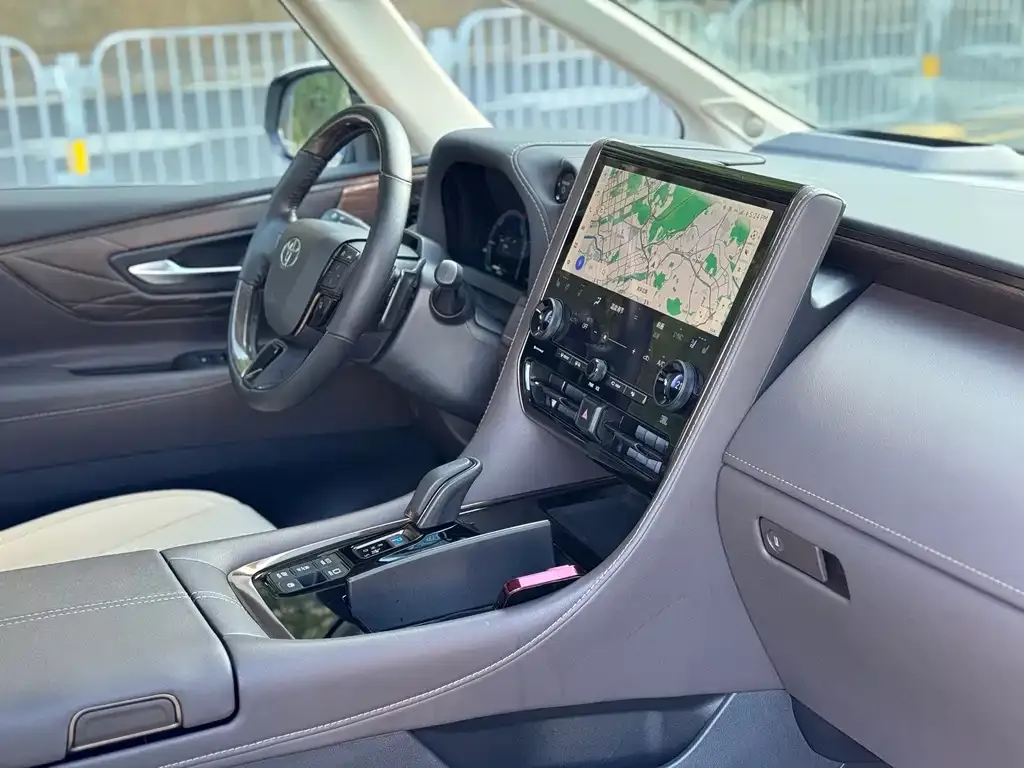 Toyota Alphard 2024 из CN, фото 7
