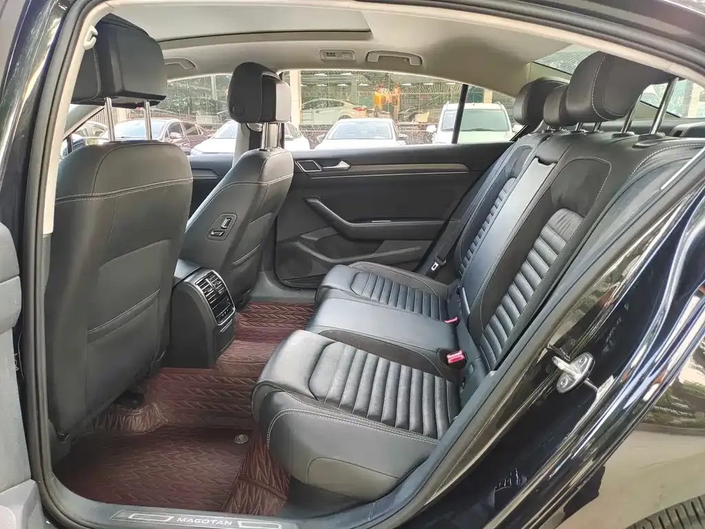 Volkswagen Magotan 2021 из CN, фото 6