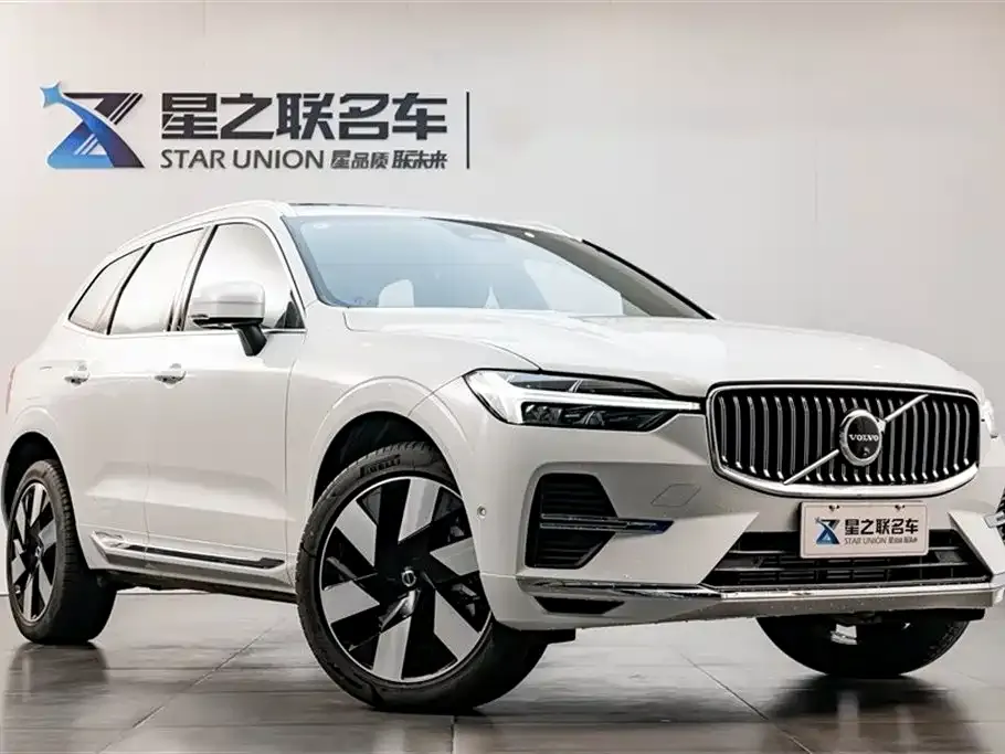 Volvo XC60 PHEV 2024 из CN, фото 5