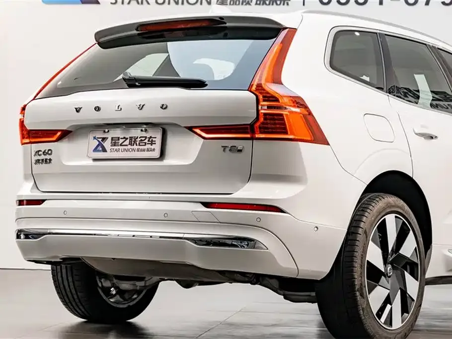 Volvo XC60 PHEV 2024 из CN, фото 8