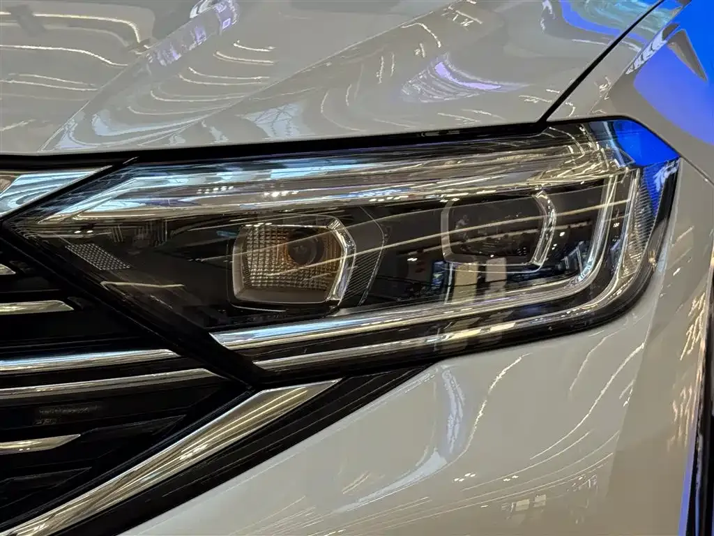 Volkswagen Sagitar 2024 из CN, фото 7
