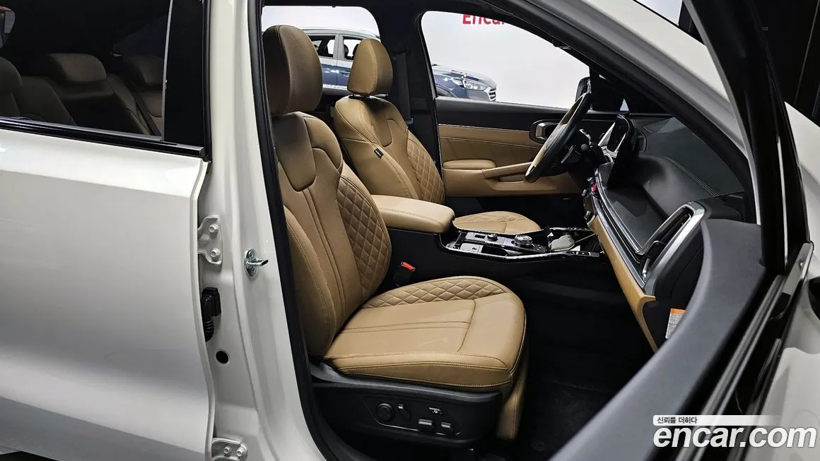 Kia Sorento — фото 10