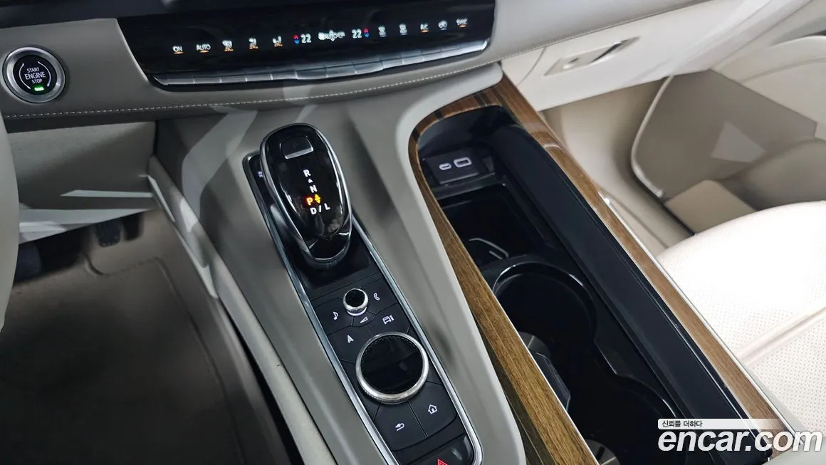 Cadillac Escalade 2021 из KR, фото 9