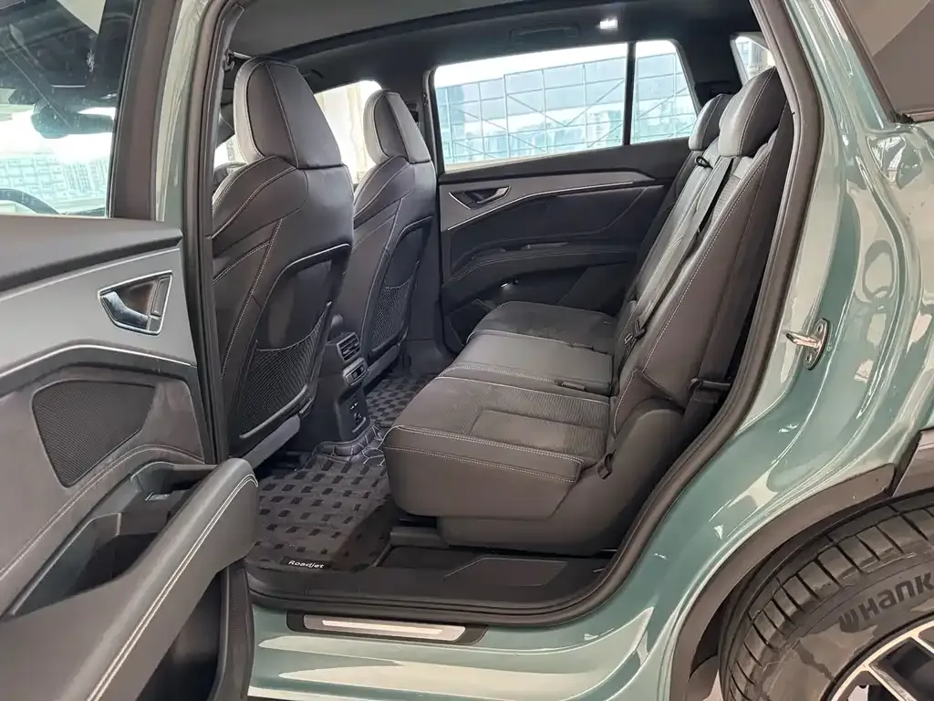 Audi Q5 e-tron 2023 из CN, фото 3