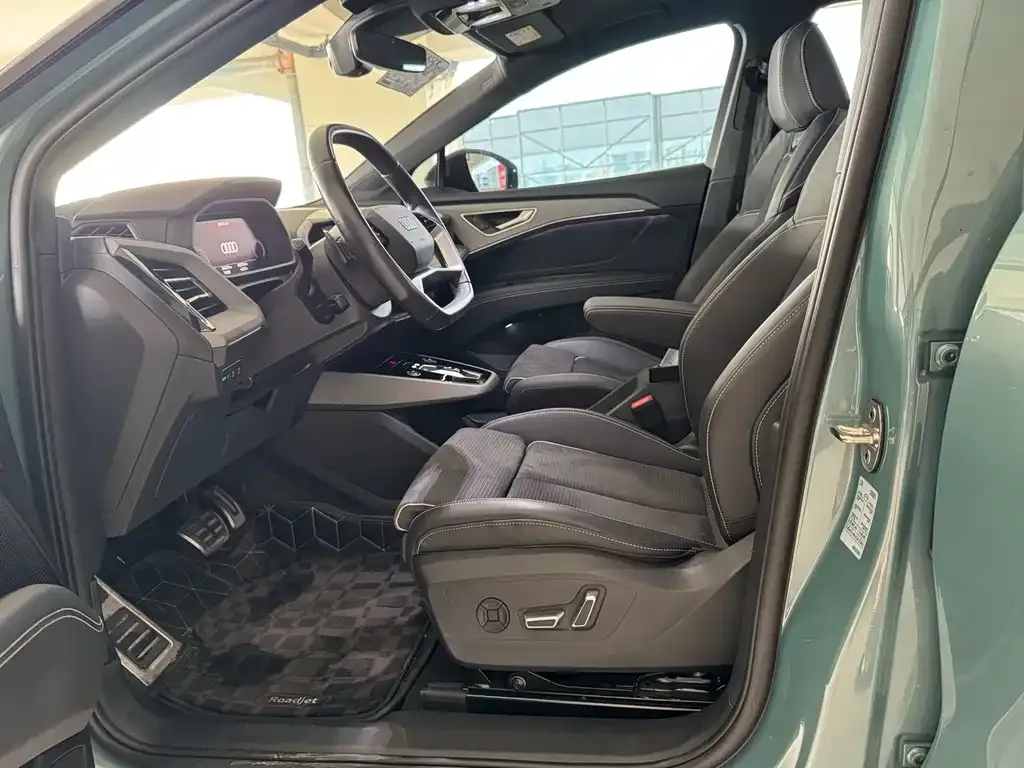 Audi Q5 e-tron 2023 из CN, фото 5