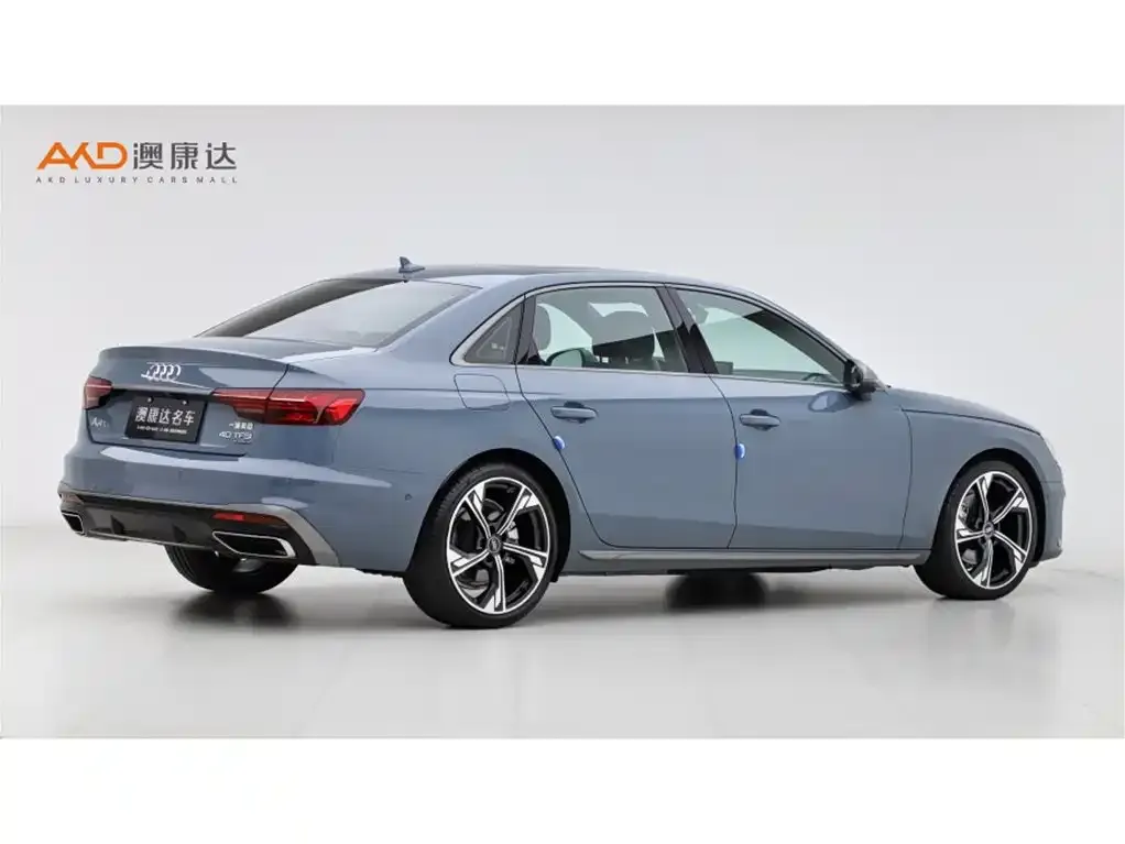 Audi A4L 2022 из CN, фото 3