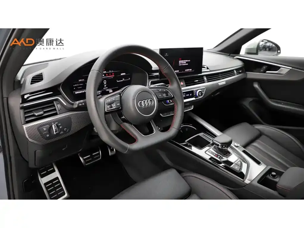 Audi A4L 2022 из CN, фото 6