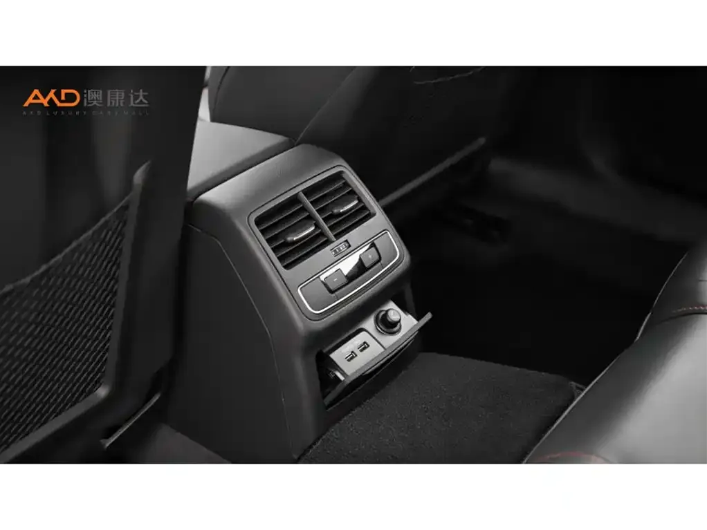 Audi A4L 2022 из CN, фото 9