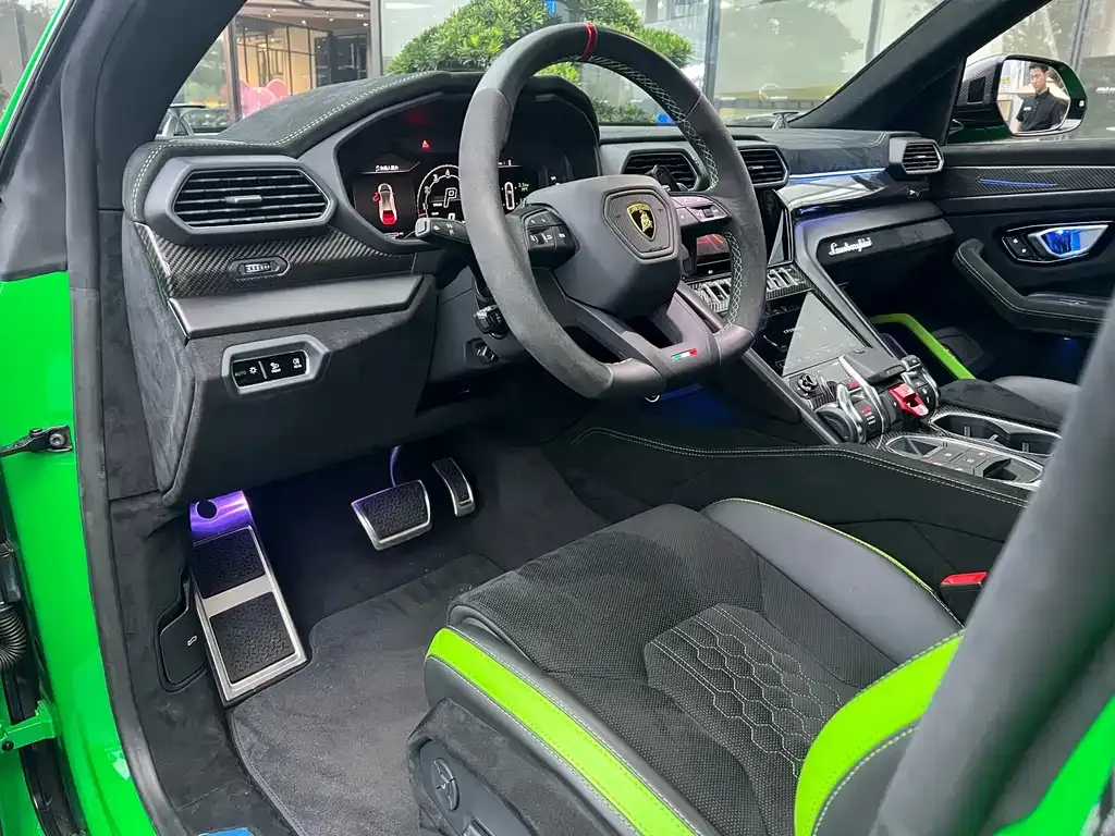 Lamborghini Urus 2024 из CN, фото 8