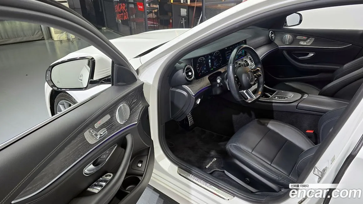 Mercedes-Benz E-Class — фото 10