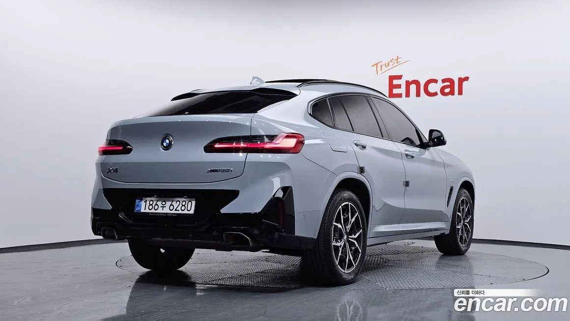 BMW X4 2022 из KR, фото 2