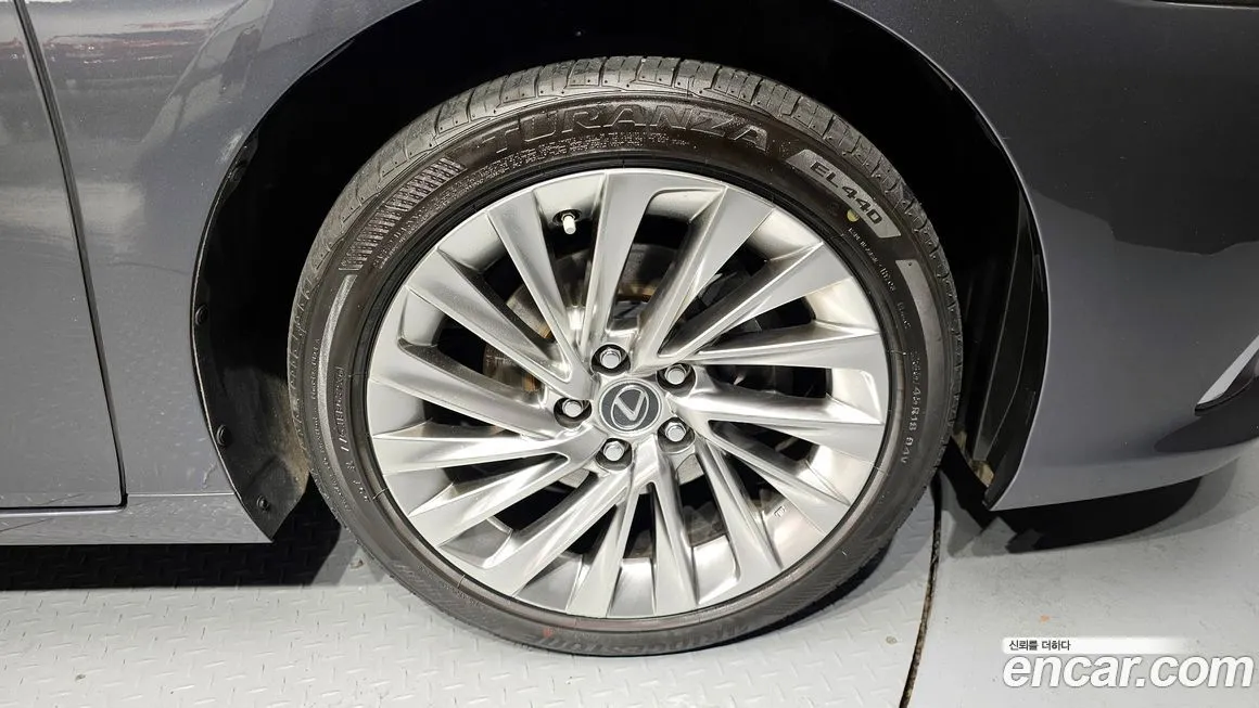 Lexus ES 2023 из KR, фото 5