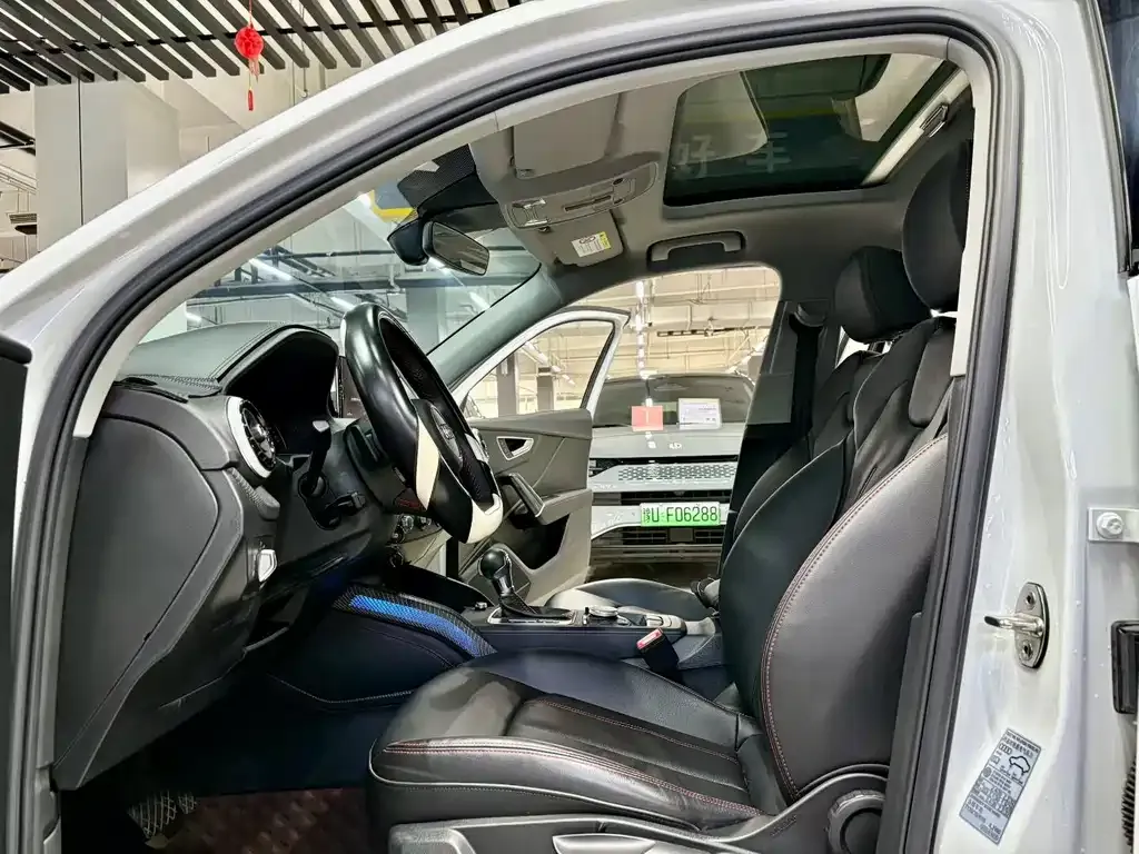 Audi Q2L 2023 из CN, фото 5