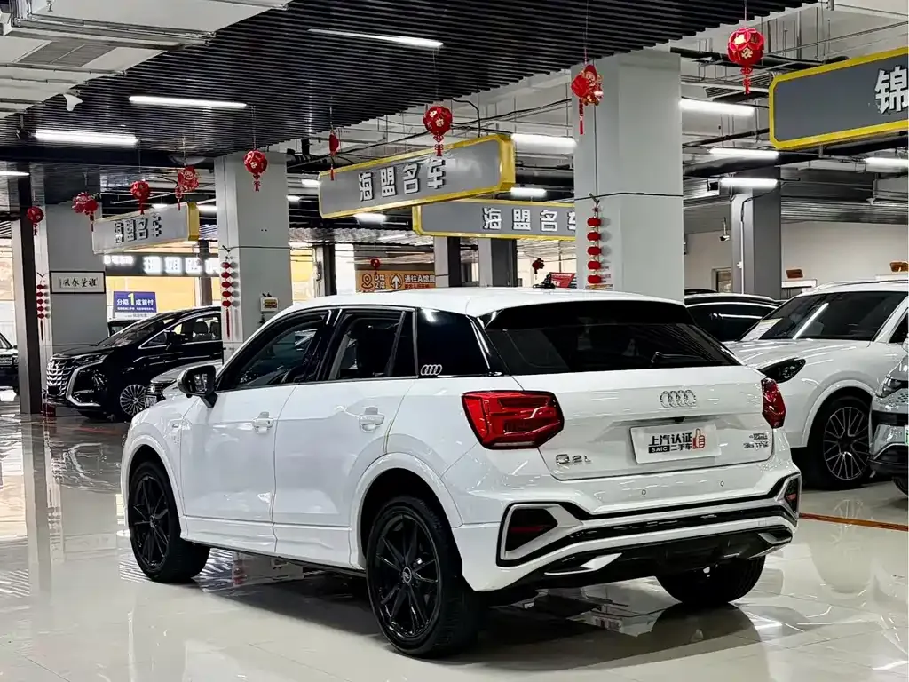Audi Q2L 2023 из CN, фото 7