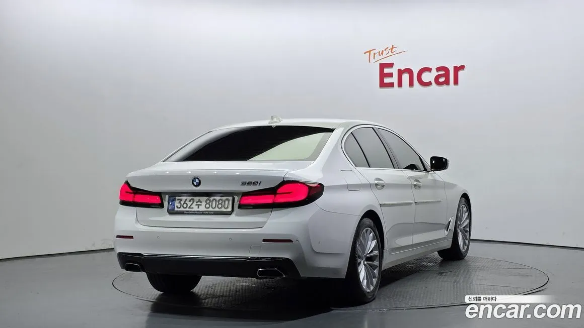 BMW 5-Series 2021 из KR, фото 2