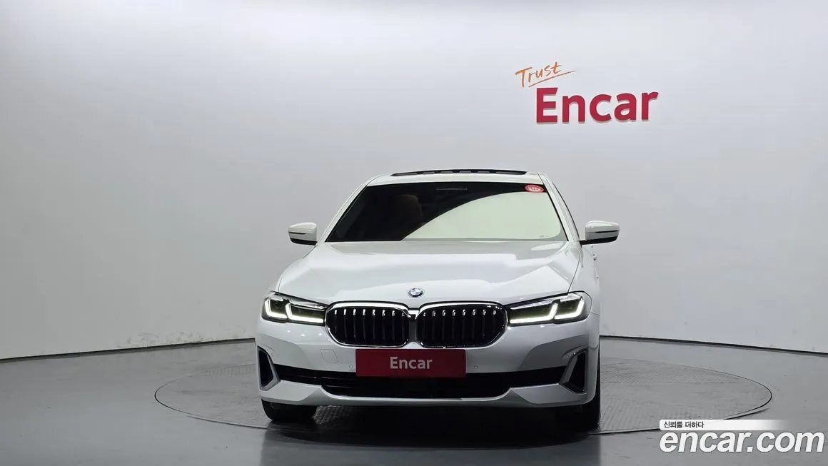 BMW 5-Series 2021 из KR, фото 3