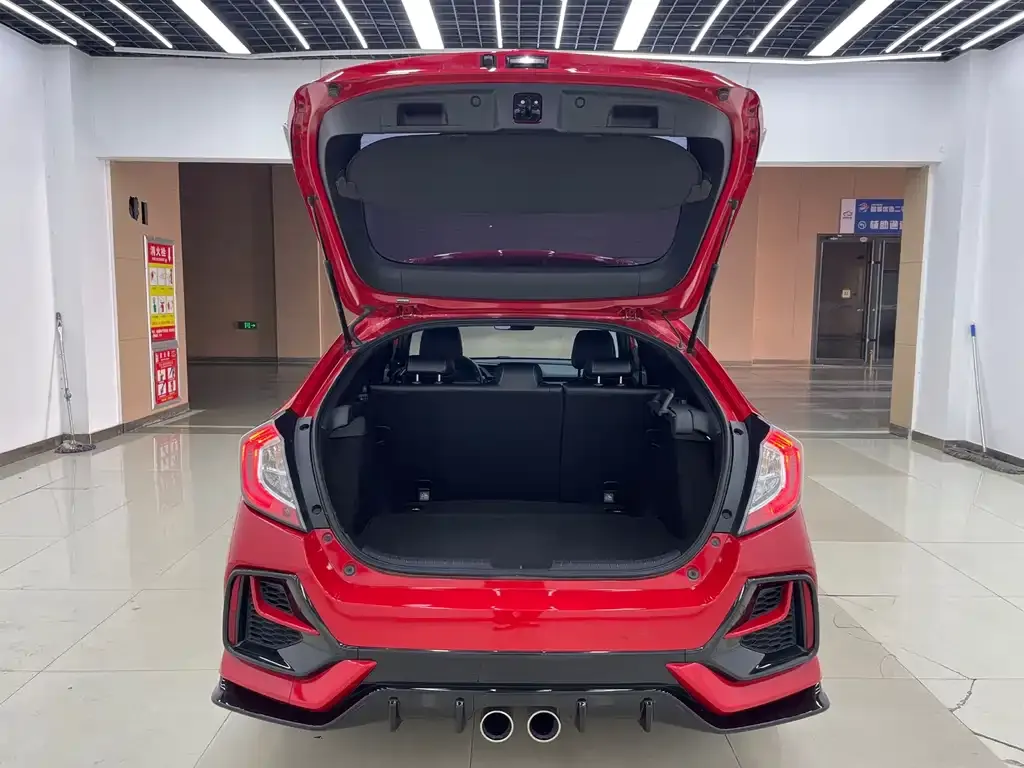 Honda Civic — фото 10