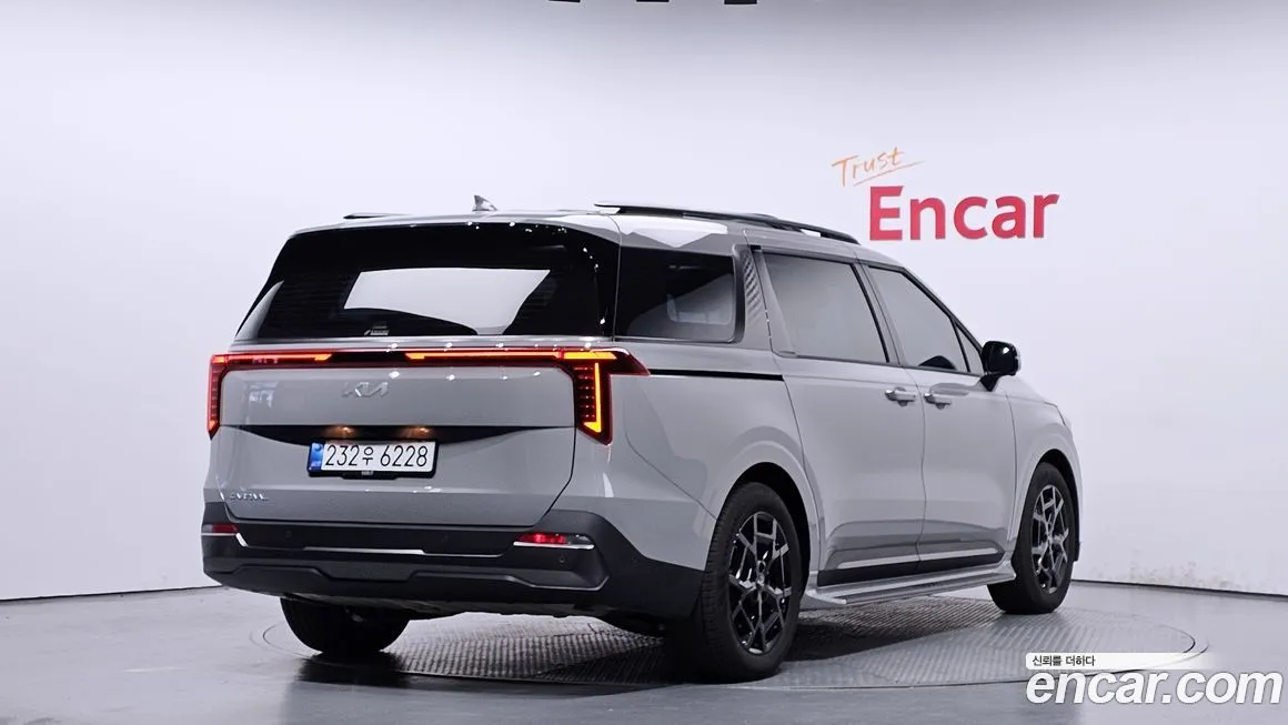 Kia Carnival 2025 из KR, фото 2