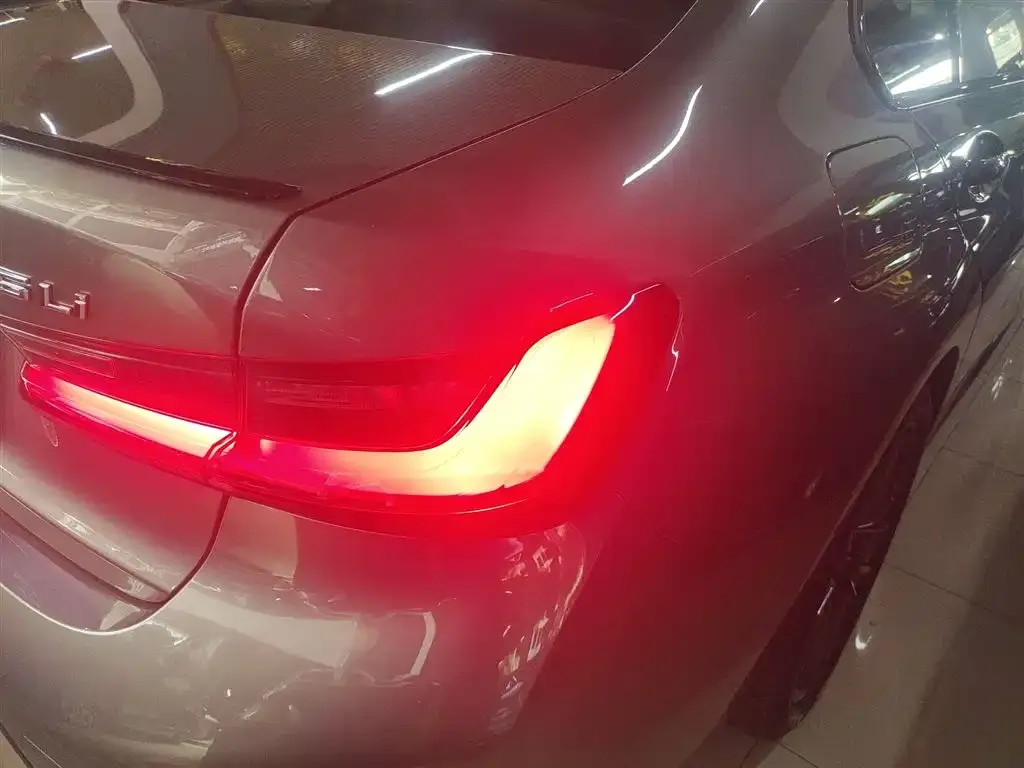 BMW 3 Series 2024 из CN, фото 10