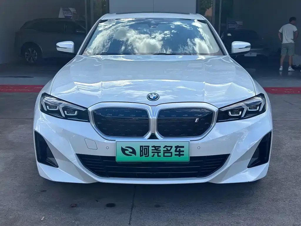 BMW i3 2022 из CN, фото 2