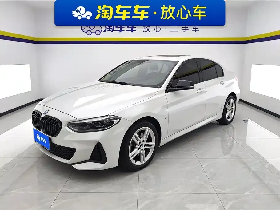 BMW 1 Series 2023 из CN, фото 1