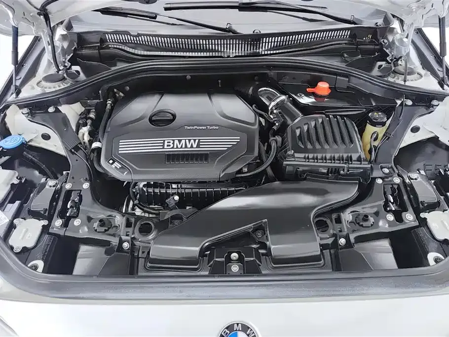 BMW 1 Series 2023 из CN, фото 10
