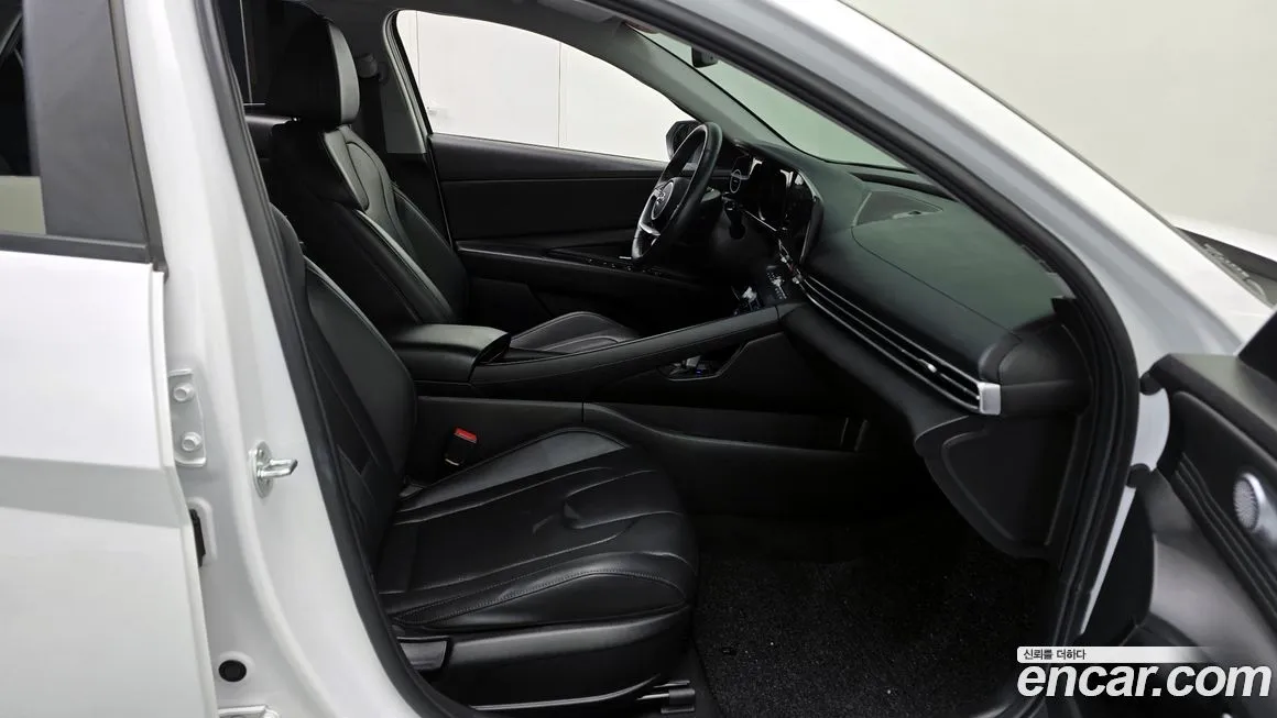 Hyundai AVANTE 2021 из KR, фото 10