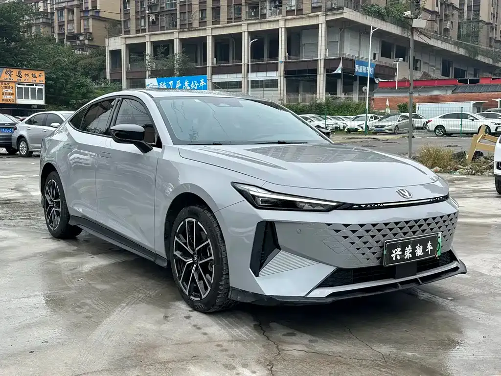 Changan UNI-V iDD 2024 из CN, фото 1
