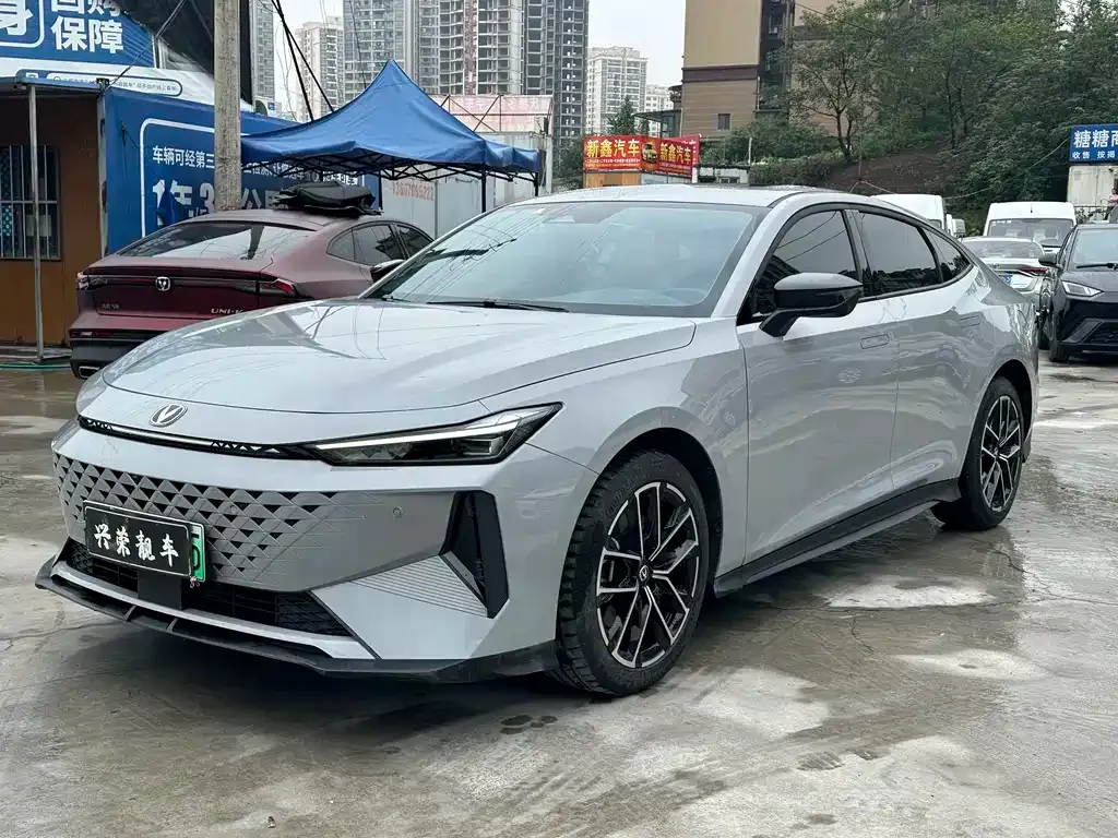 Changan UNI-V iDD 2024 из CN, фото 3