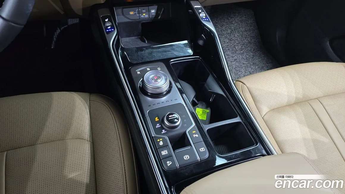 Kia Sorento — фото 9