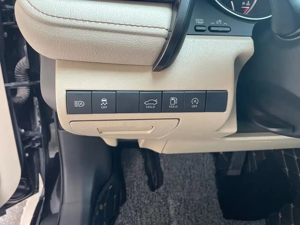 Toyota Camry 2021 из CN, фото 7