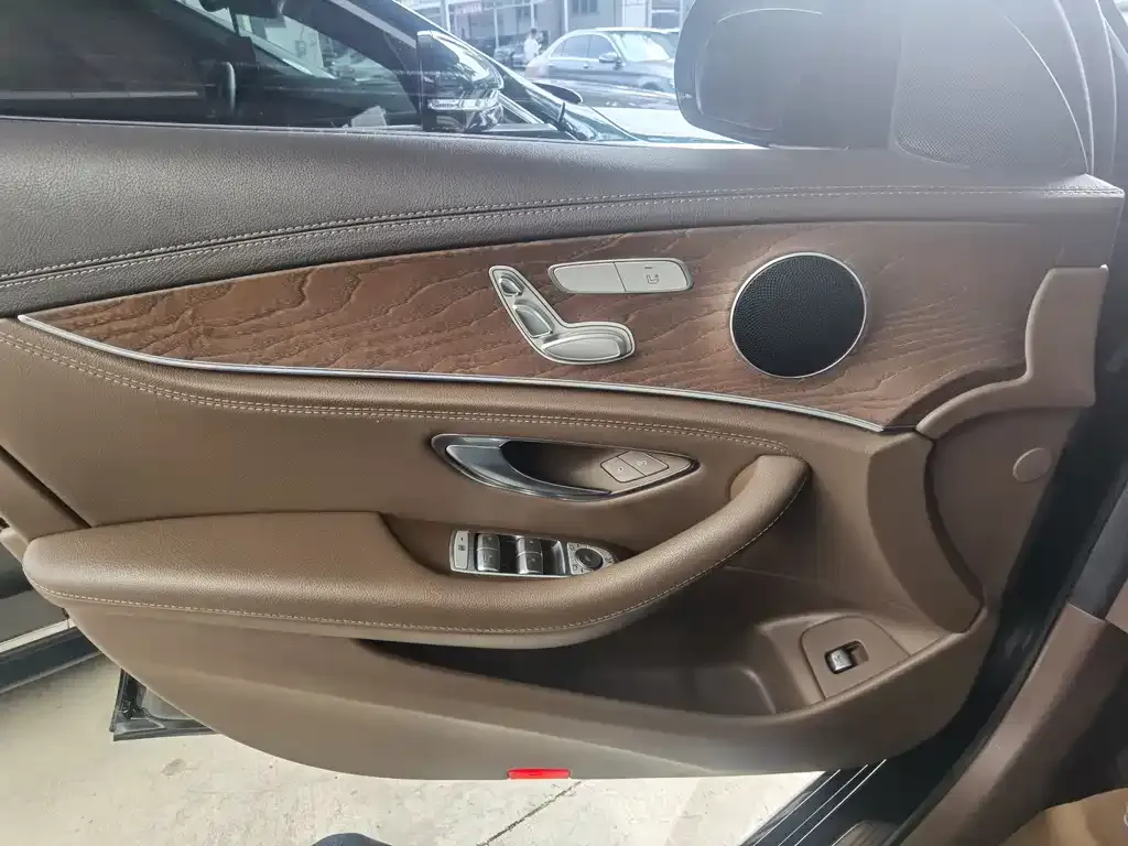 Mercedes-Benz E-Class 2022 из CN, фото 6