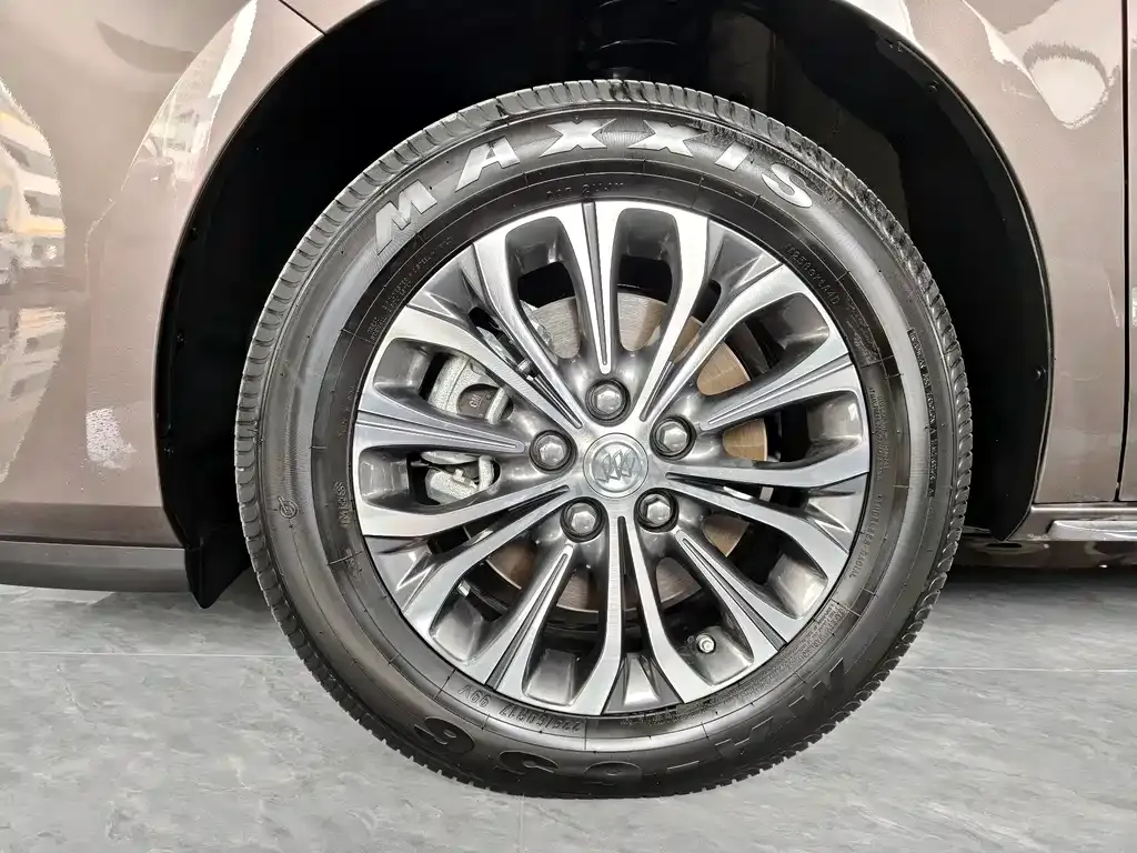 Buick GL8 2024 из CN, фото 6