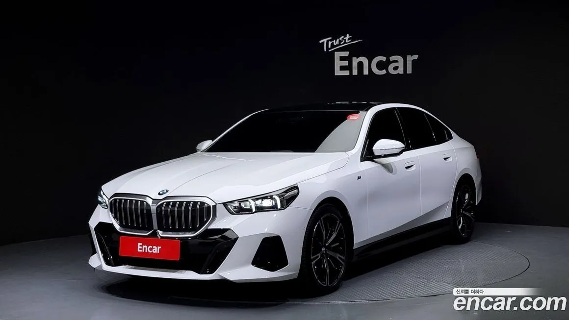 BMW 5-Series 2024 из KR, фото 1