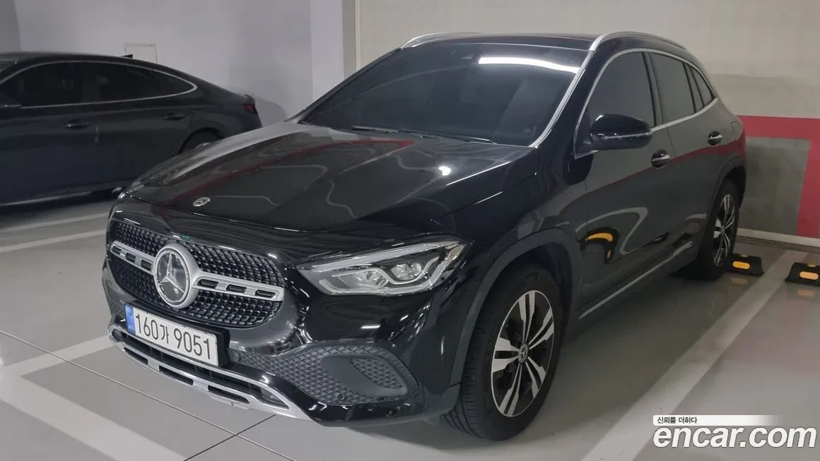 Mercedes-Benz GLA-Class