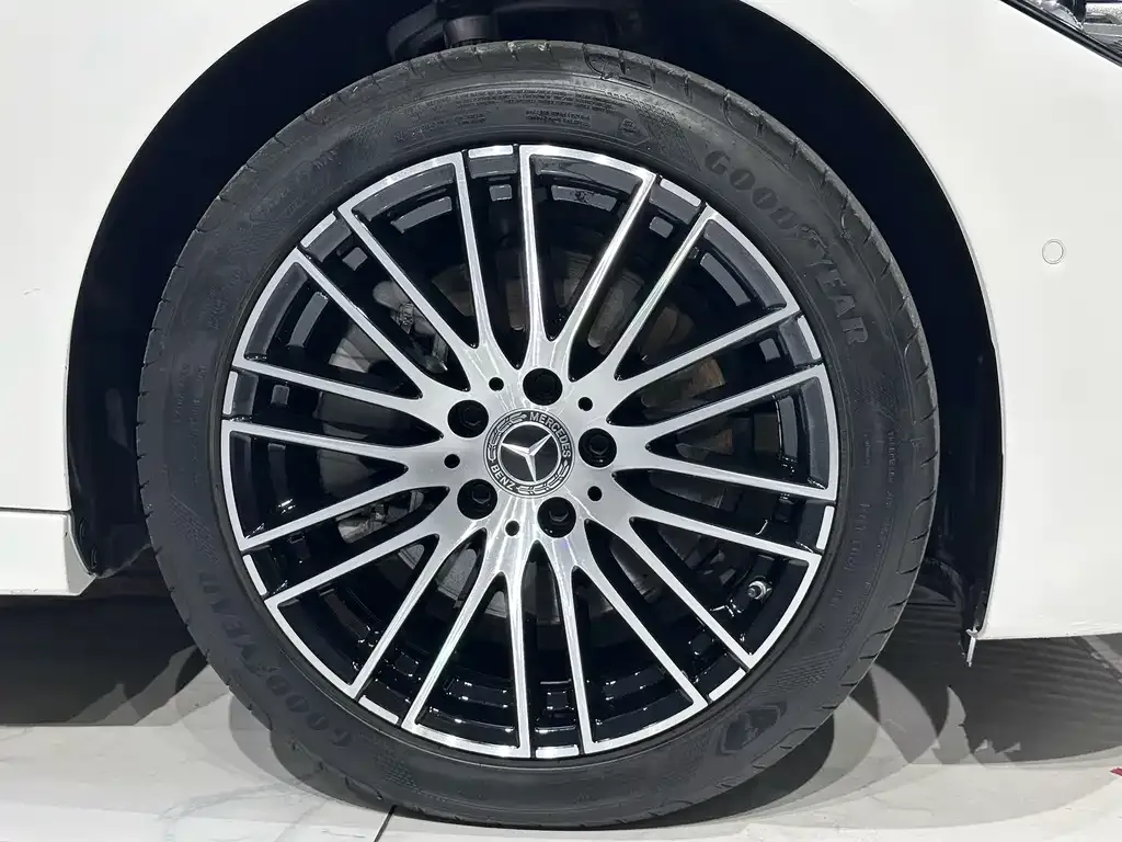 Mercedes-Benz C-Class 2024 из CN, фото 5