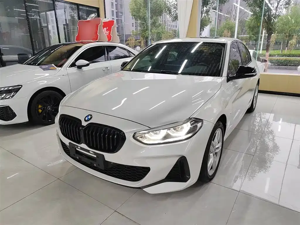 BMW 1 Series 2022 из CN, фото 2