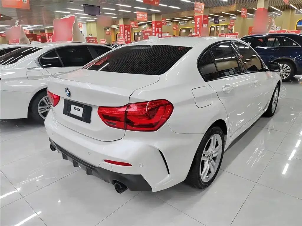 BMW 1 Series 2022 из CN, фото 7