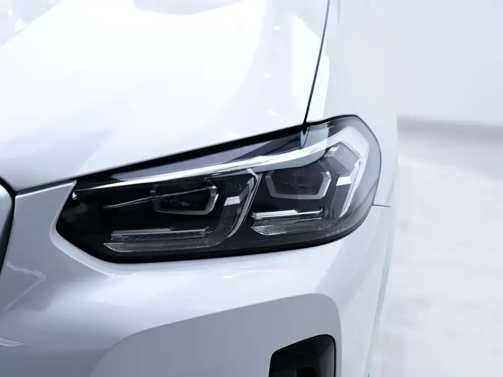 BMW X3 — фото 9