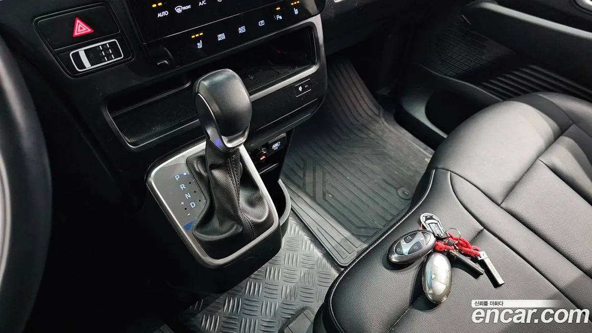 Hyundai Staria 2025 из KR, фото 9